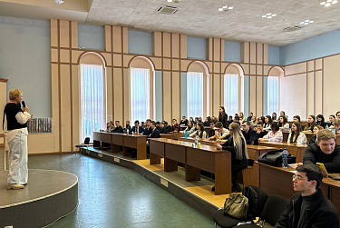 Политические дебаты с будущими юристами